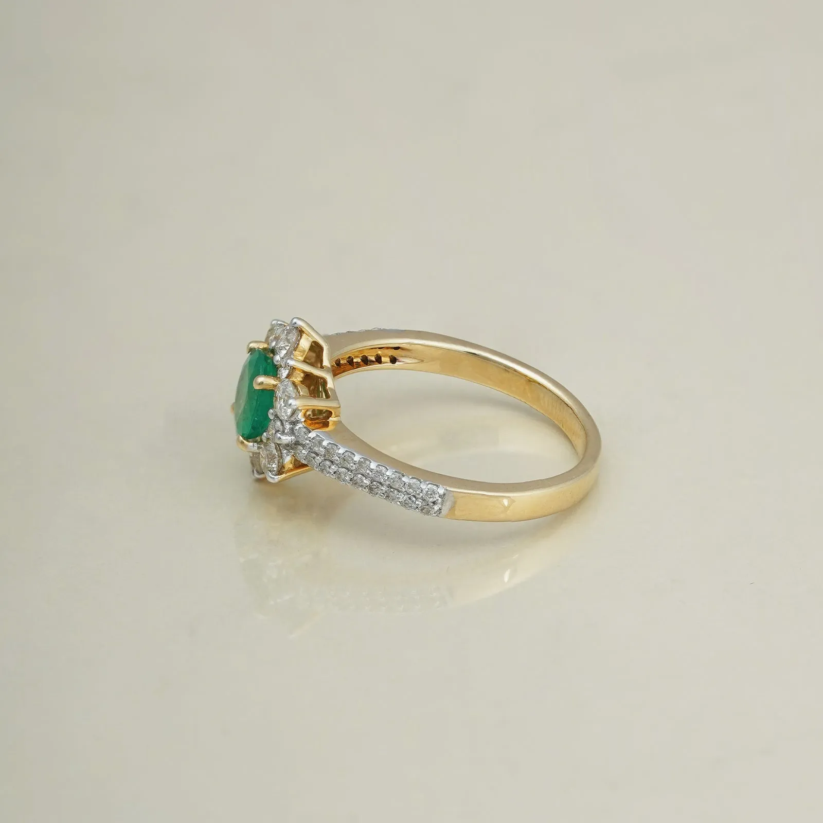 Amor Emerald Ring