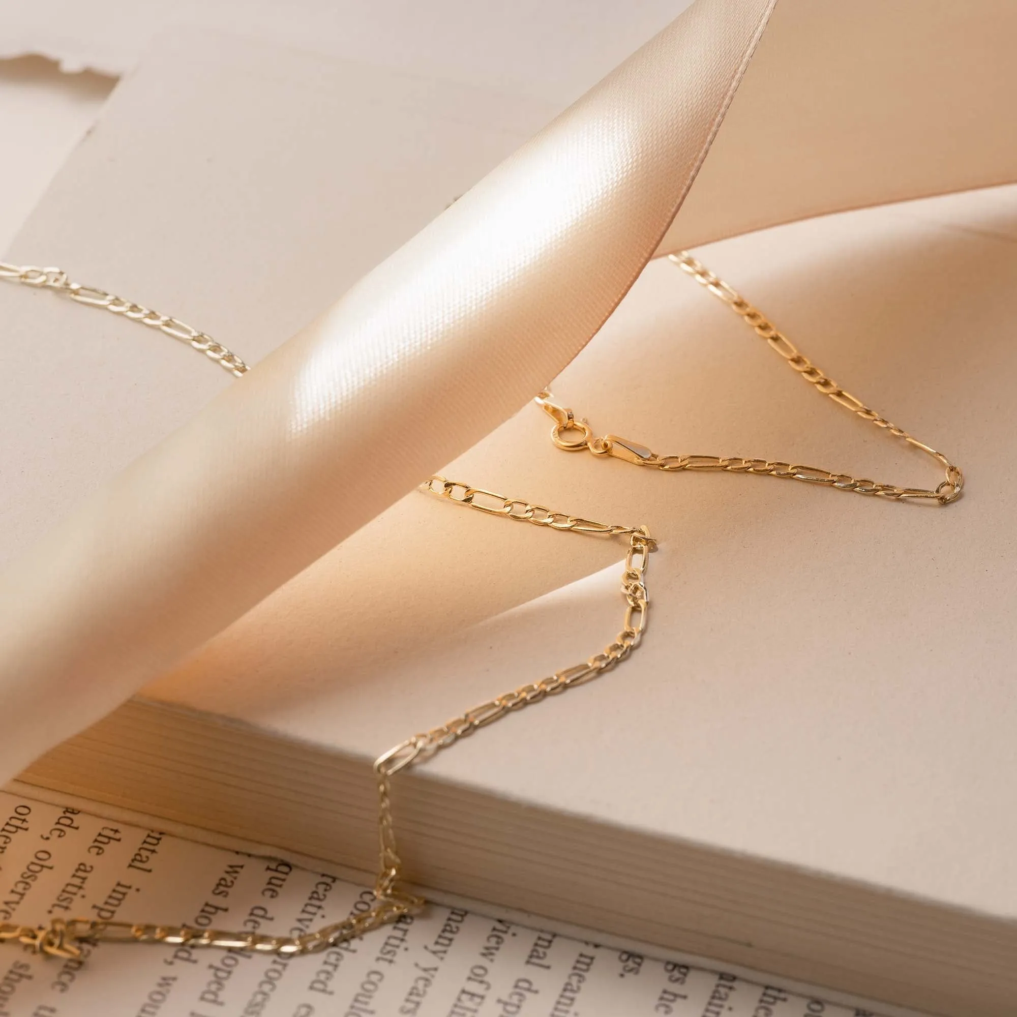 Rivoli Nina 14 karat gold necklace with royal link