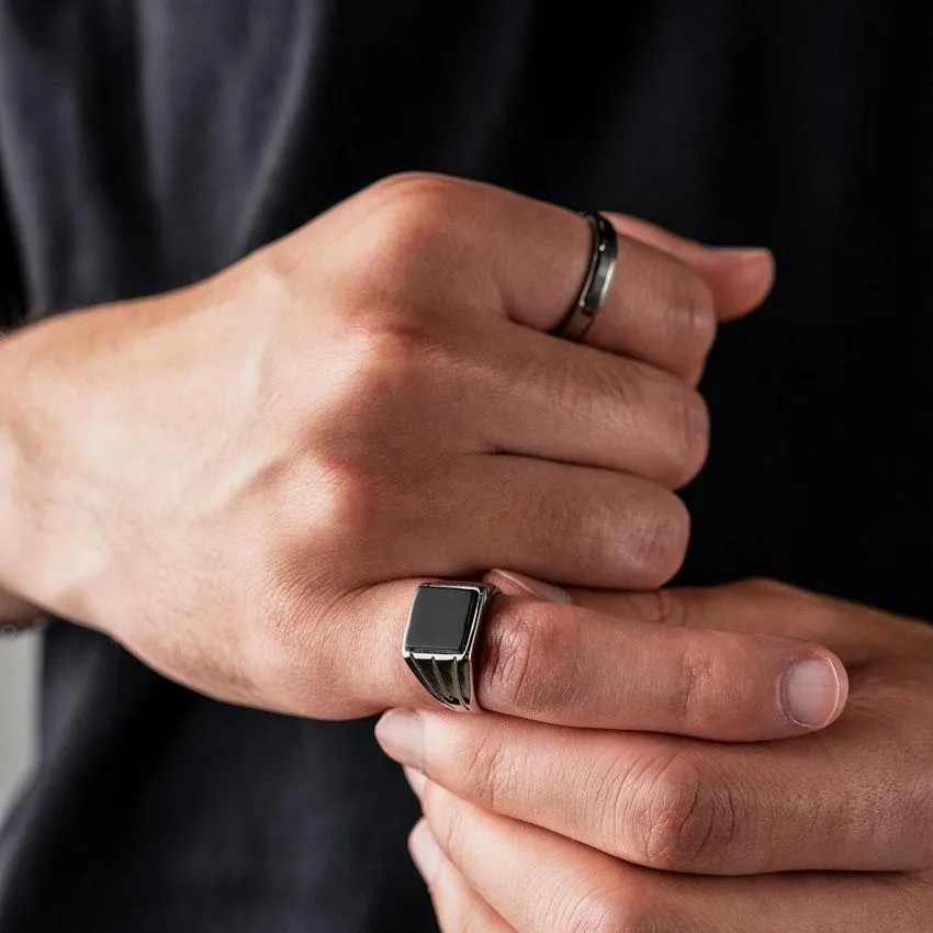 Vintage Signet Ring - Silver & Black Stone